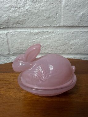 Pink glass bunny on a nest trinket box